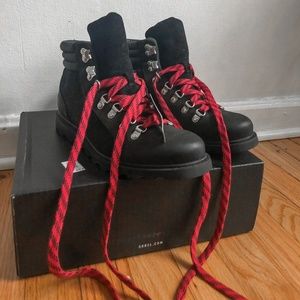 NWT Sorel Conquest Ainsley Boot Size 8 W